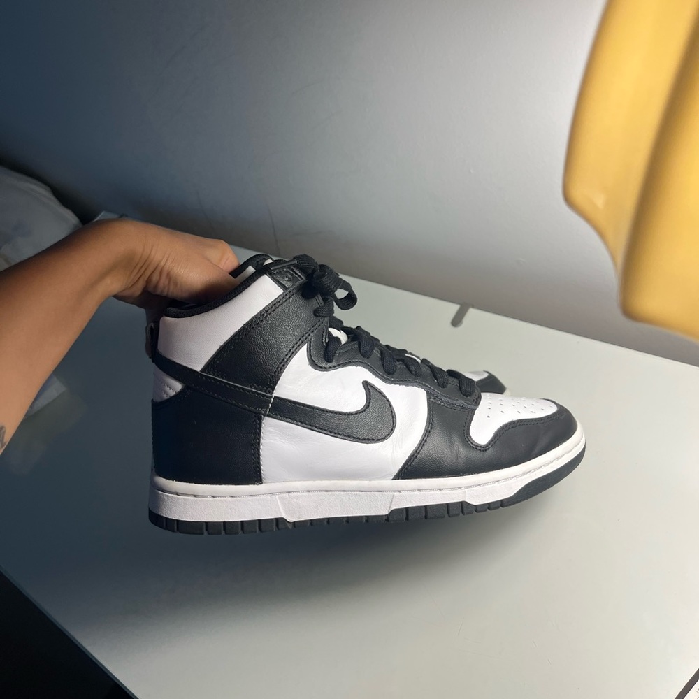 🔴SOLD🔴 Nike Dunk High Panda Black White Sneakers | 6Y / Women’s 6.5 |